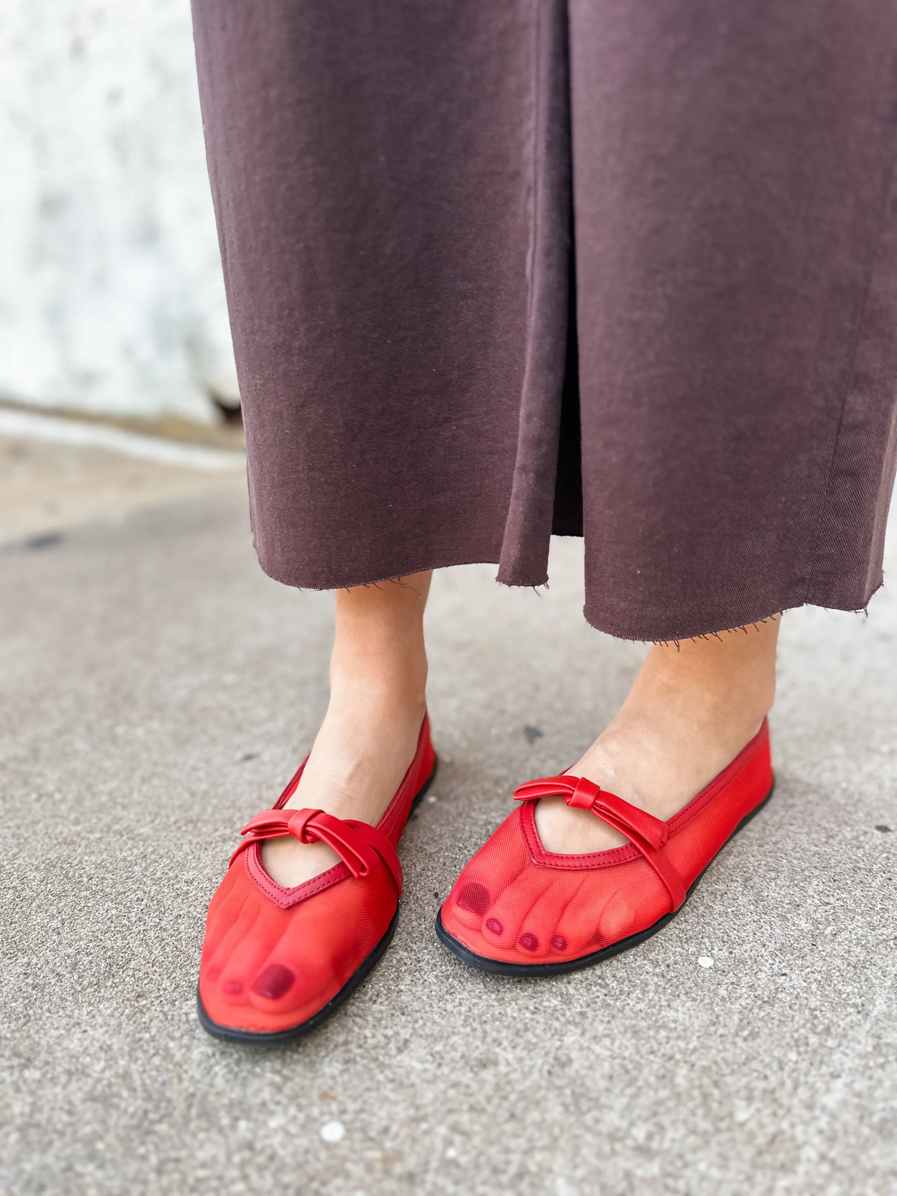 Free People | Mesh Mania Bow Flat - Red Mesh