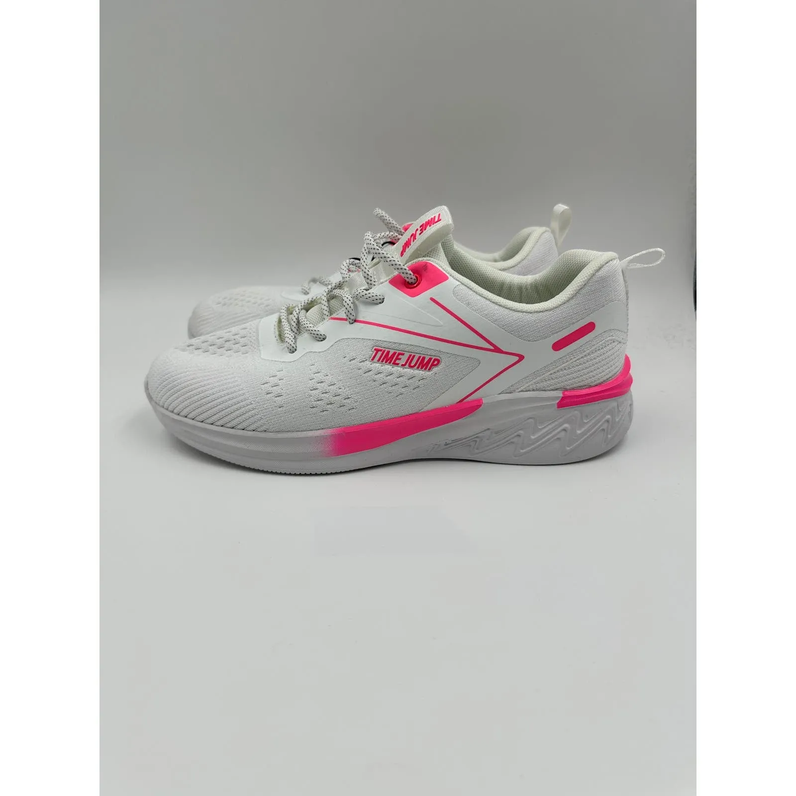 Women's Size 9, White Sneaker with Pink Accents and White & Gray Laces